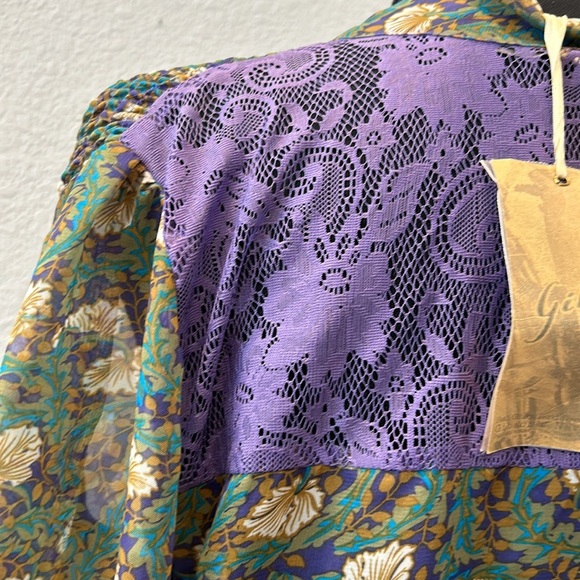 NWT Gibson floral blouse with 3/4 sleeves - Picture 8 of 10